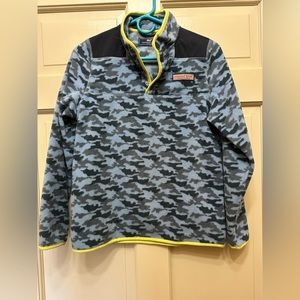 NWT boys vineyard vine fleece pullover